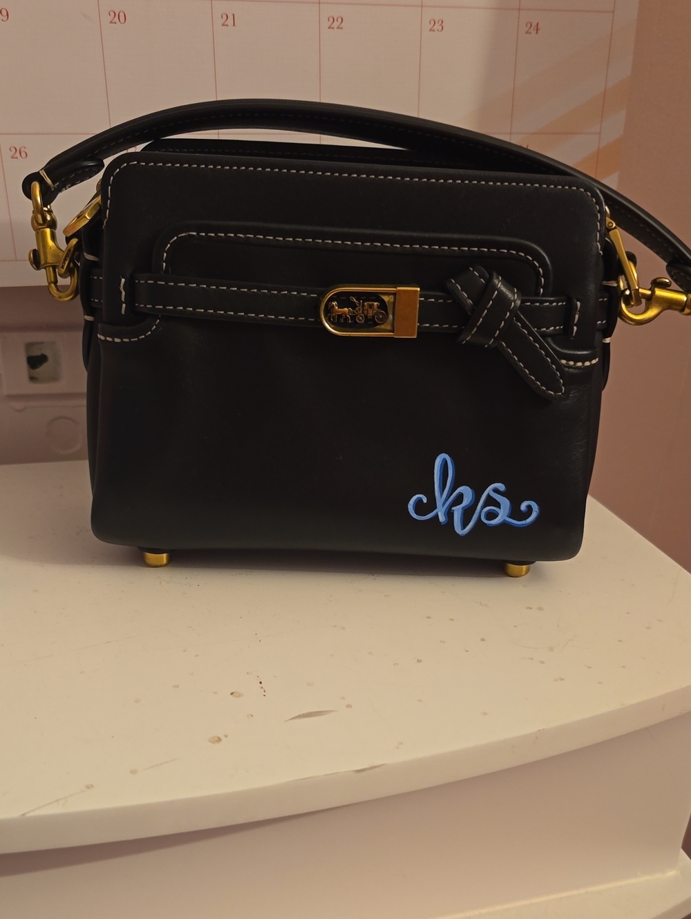 COACH Glove Tanned Leather Classic Black Leather with Gold Hardware .